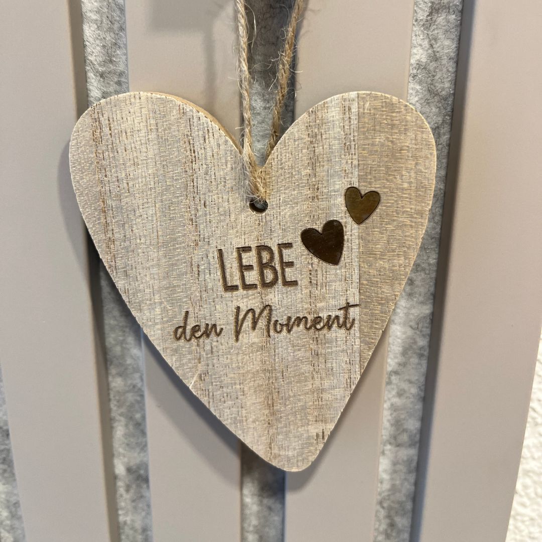 Herzlichen Willkommen im Feriendomizil am Mammutbaum